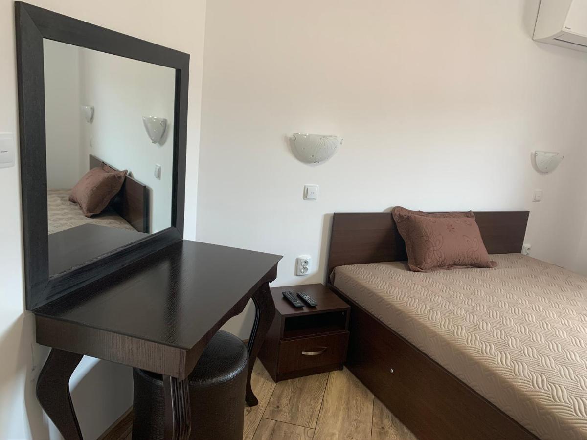 Marina Bay Apart Saint Vlas Sveti Vlas Exterior foto