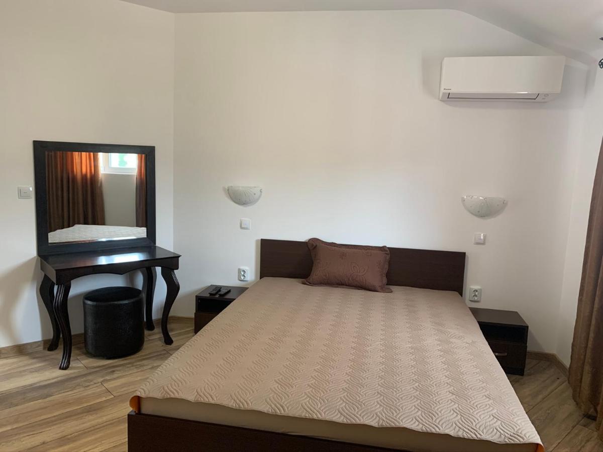 Marina Bay Apart Saint Vlas Sveti Vlas Exterior foto