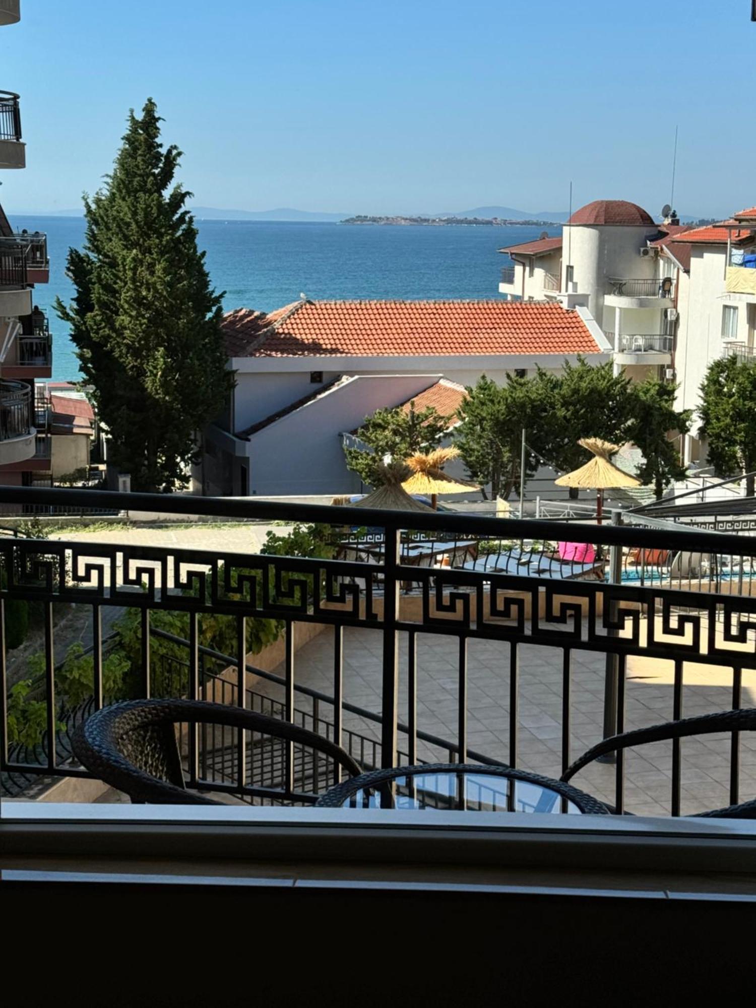 Marina Bay Apart Saint Vlas Sveti Vlas Exterior foto